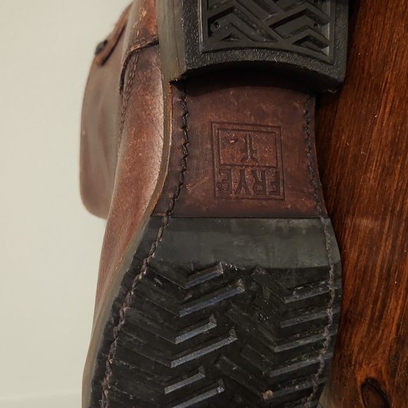 NWTB Frye Women's Veronica Short Distressed Boots Size 6 - Picture 15 of 17